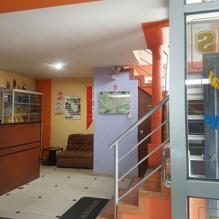 Hostal Los Pinos ワンカヨ エクステリア 写真