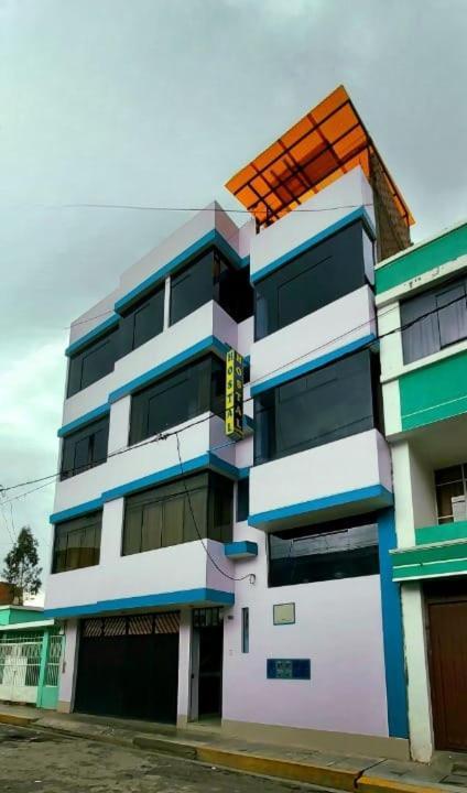 Hostal Los Pinos ワンカヨ エクステリア 写真